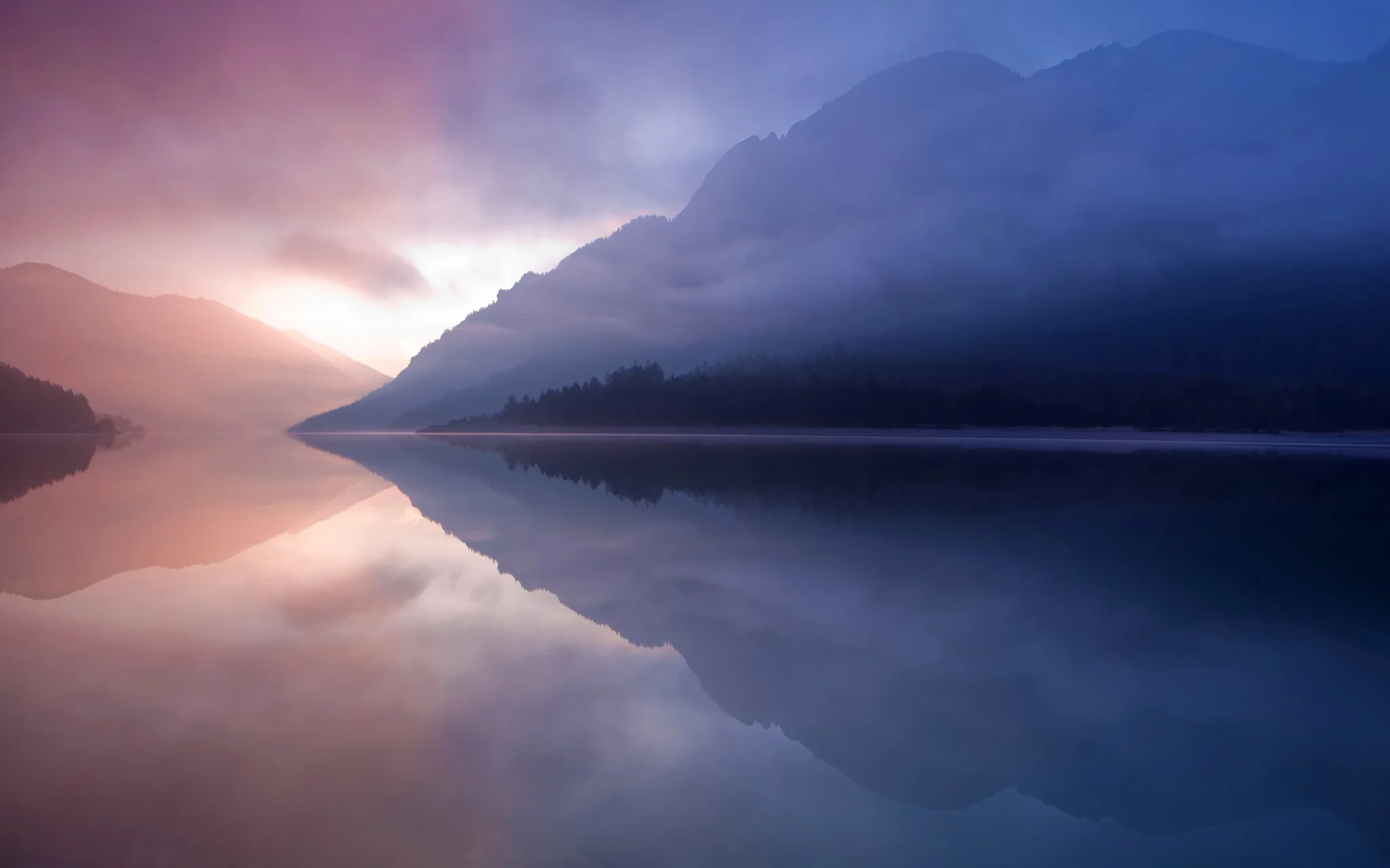 Misty Mountain Lake Reflection Wallpaper macOS