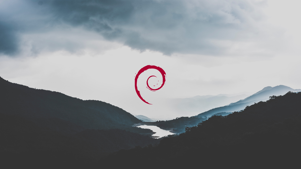 Fond d'Écran 4K Debian Linux Vallée de Montagne Brumeuse